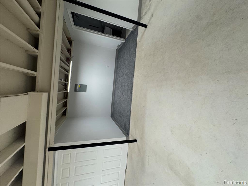 41912 King Edward Court, Clinton Twp, MI 48038 — Photo 22