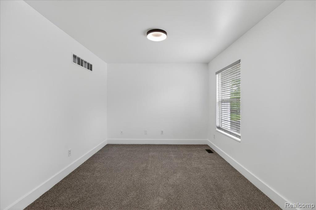 48 Broadway St., Suite D, Oxford, MI 48371 — Photo 30