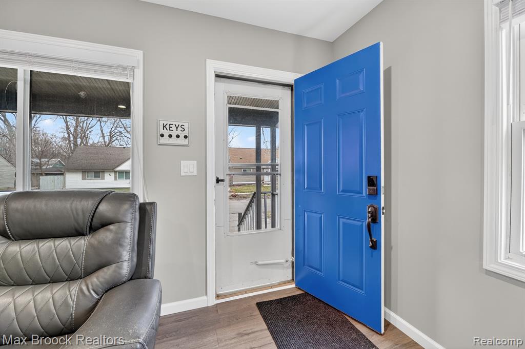 21631 Tulane Avenue, Farmington, MI 48336 — Photo 3