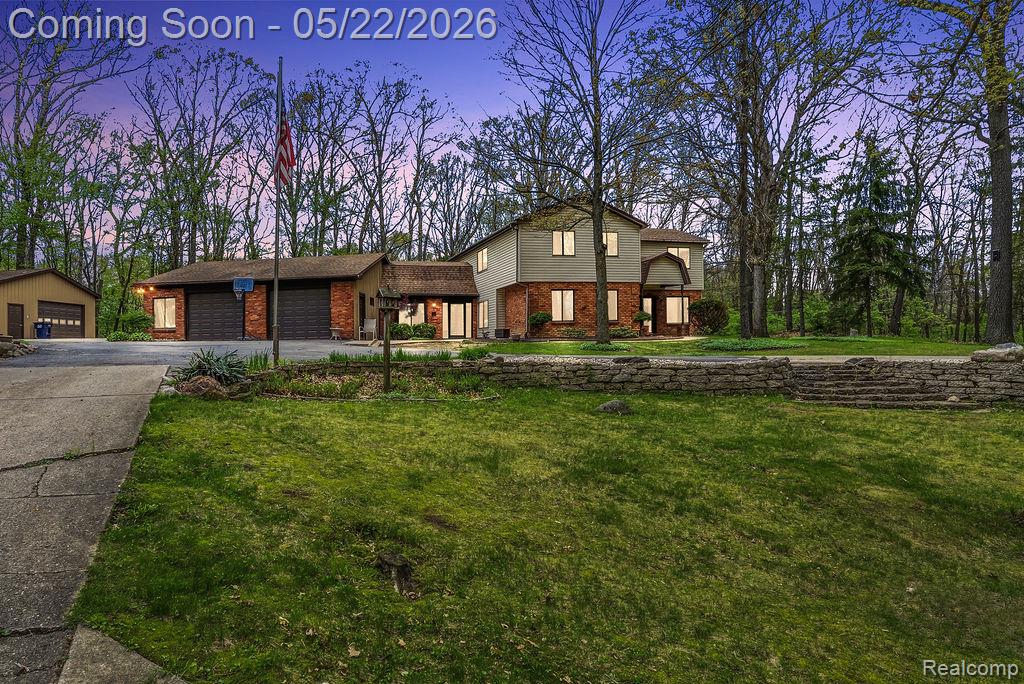 11111 Hibner Road, Hartland, MI 48353
