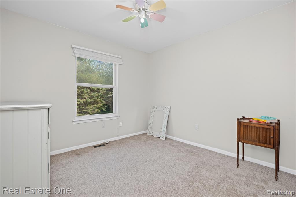 7570 Greenway Lane, West Bloomfield, MI 48324 — Photo 51
