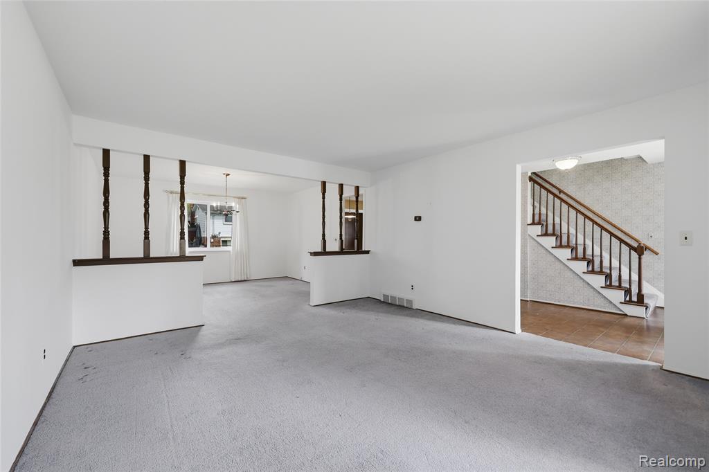 2229 Hillcrescent Drive, Troy, MI 48085 — Photo 7