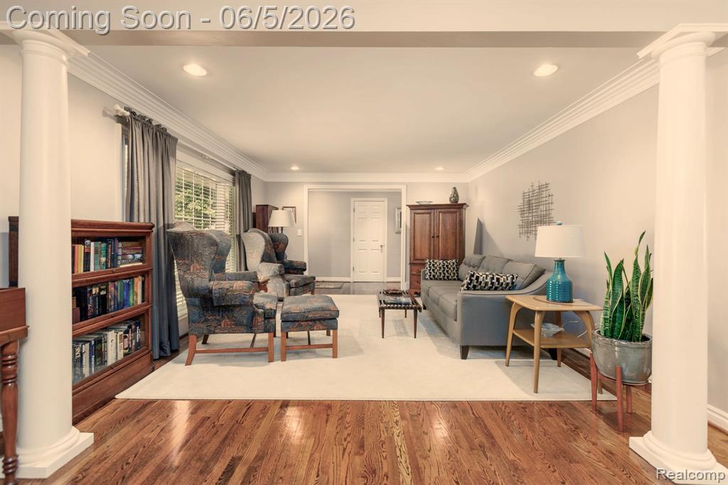 19141 Warwick Street, Franklin, MI 48025 — Photo 11