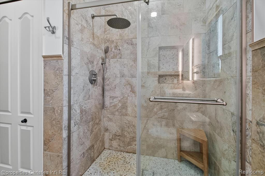 6223 Valleyfield Drive, Plymouth, MI 48170 — Photo 44