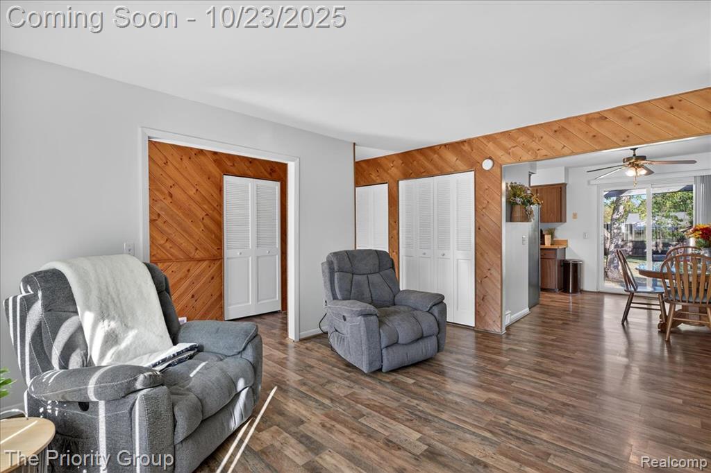 4700 Siebert Road, Waterford, MI 48328 — Photo 9