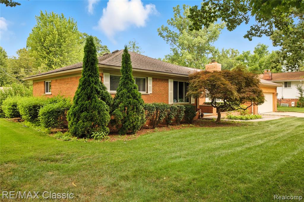 415 Booth Road, Troy, MI 48085 — Photo 5