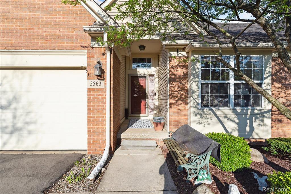 5563 PINEHURST Drive, 191, Trenton, MI 48183 — Photo 5