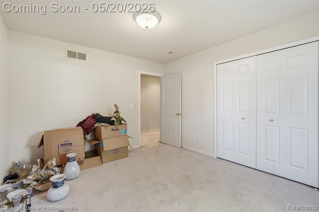 21527 N Tangel Drive E, Macomb, MI 48044 — Photo 18