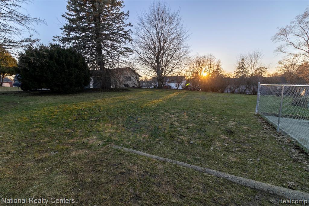 529 N Watkins, Perry, MI 48872 — Photo 34
