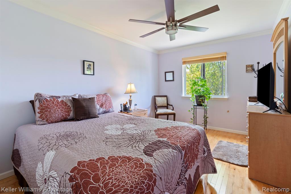 8079 THORNHILL Drive, Ypsilanti, MI 48197 — Photo 40
