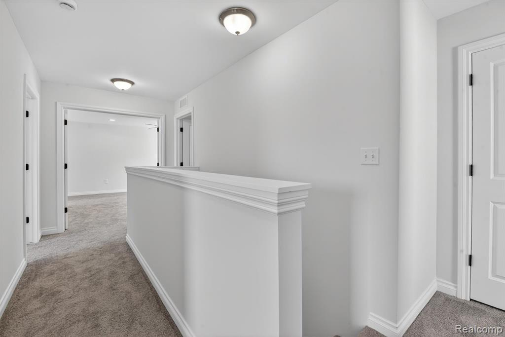 8760 Barrington, Ypsilanti, MI 48198 — Photo 30