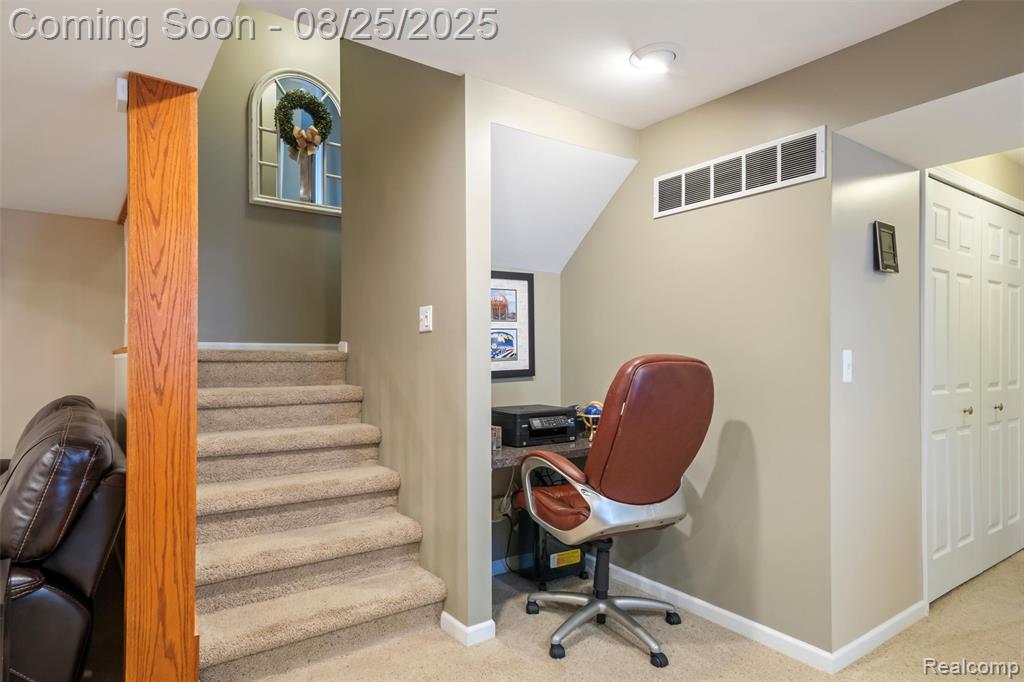 48201 Nottinghill Lane, Canton, MI 48188 — Photo 37