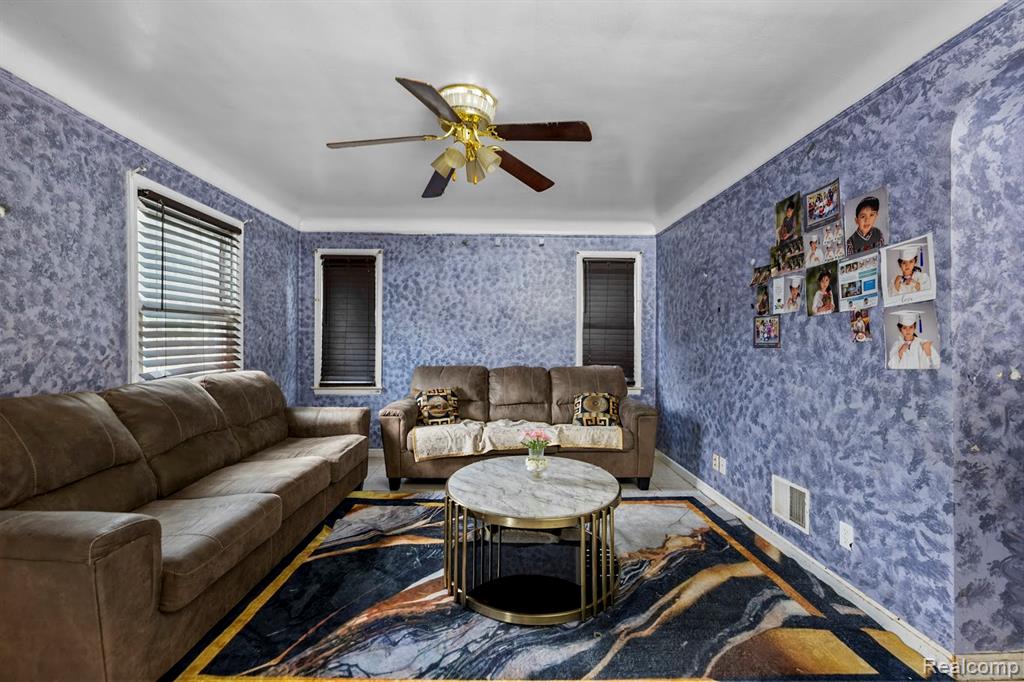 6800 Longacre Street, Detroit, MI 48228 — Photo 12