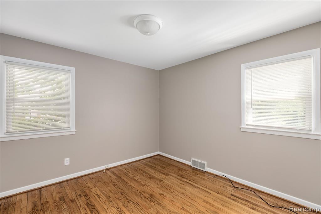 4410 Rosewold Avenue, Royal Oak, MI 48073 — Photo 17