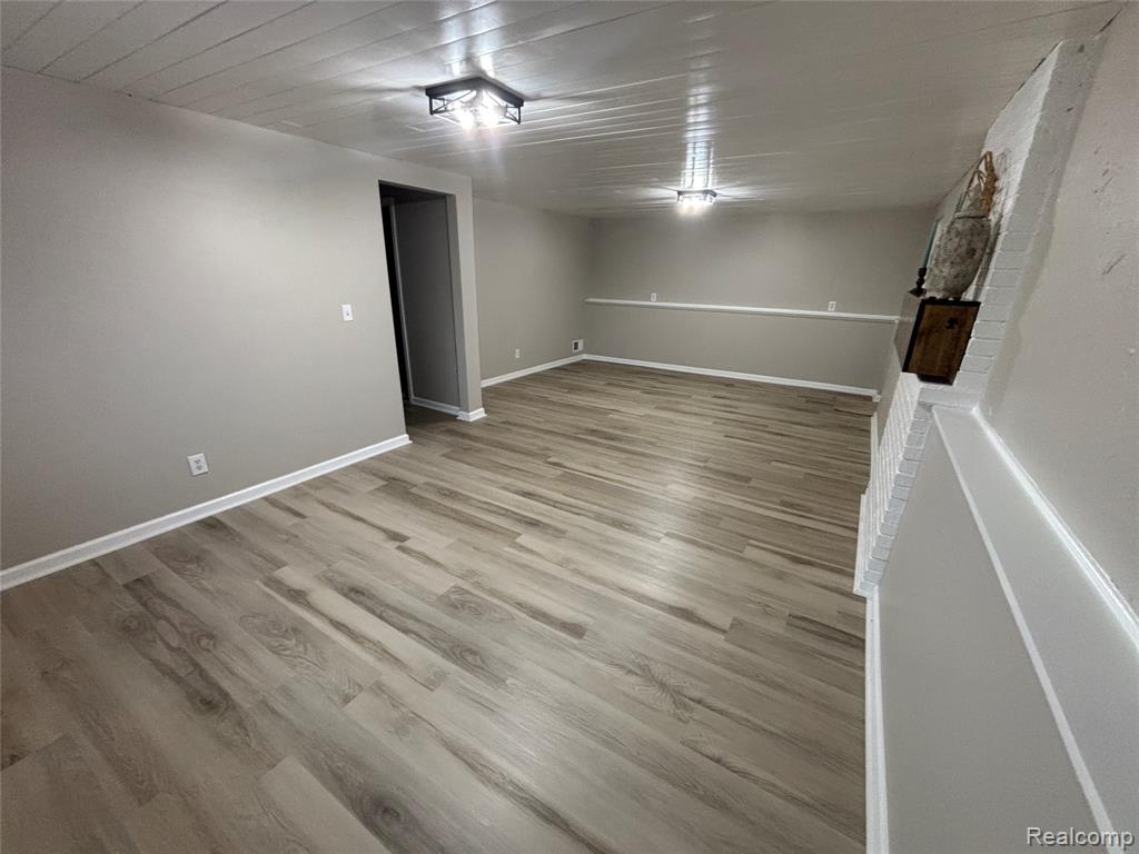 8644 Lillian Drive, Newport, MI 48166 — Photo 18