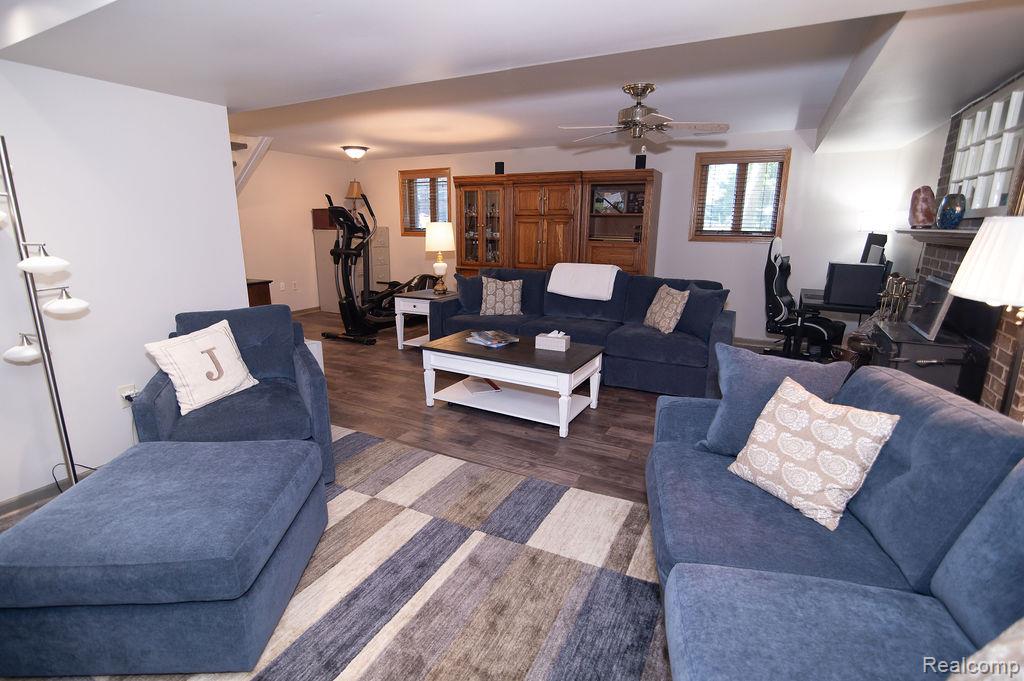 9482 Waterman Drive, Grosse Ile, MI 48138 — Photo 22