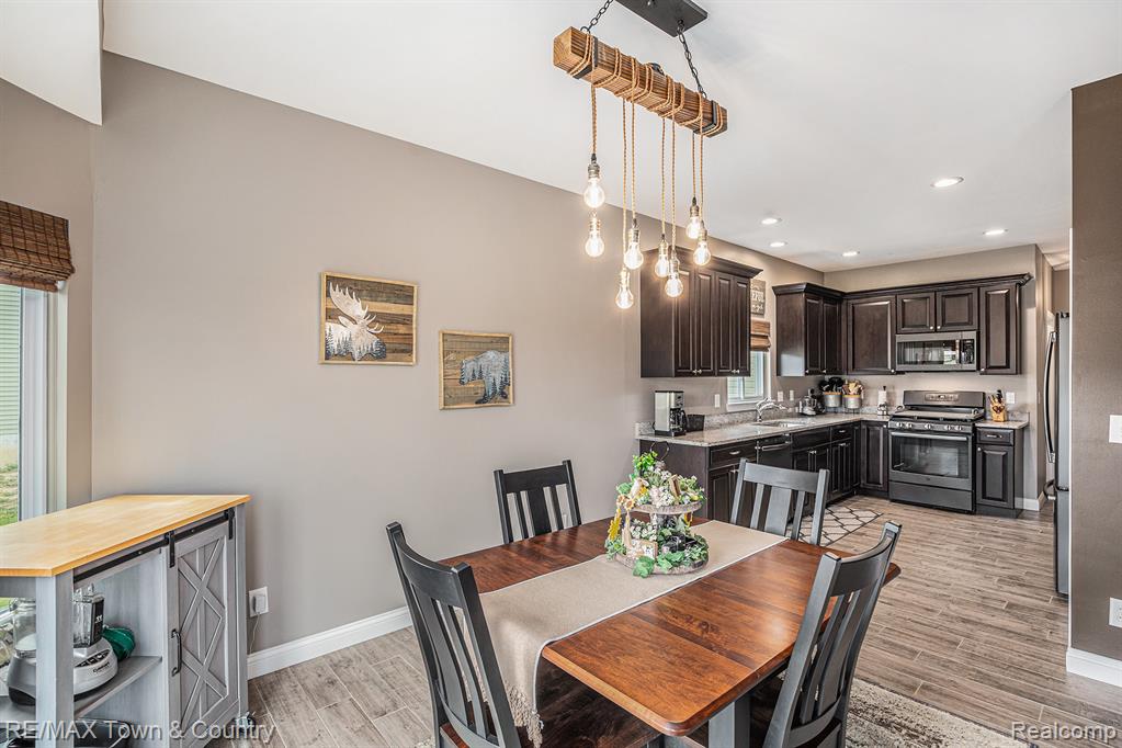 1535 Woodlake Lane, Grand Blanc, MI 48439 — Photo 9