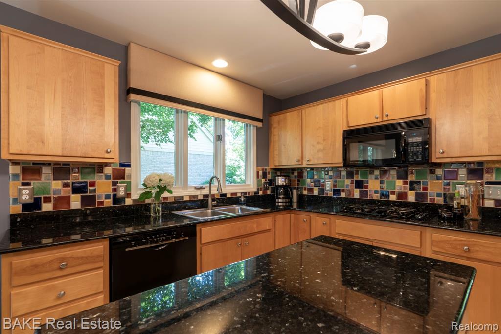 9407 Timberline Court, Plymouth, MI 48170 — Photo 20