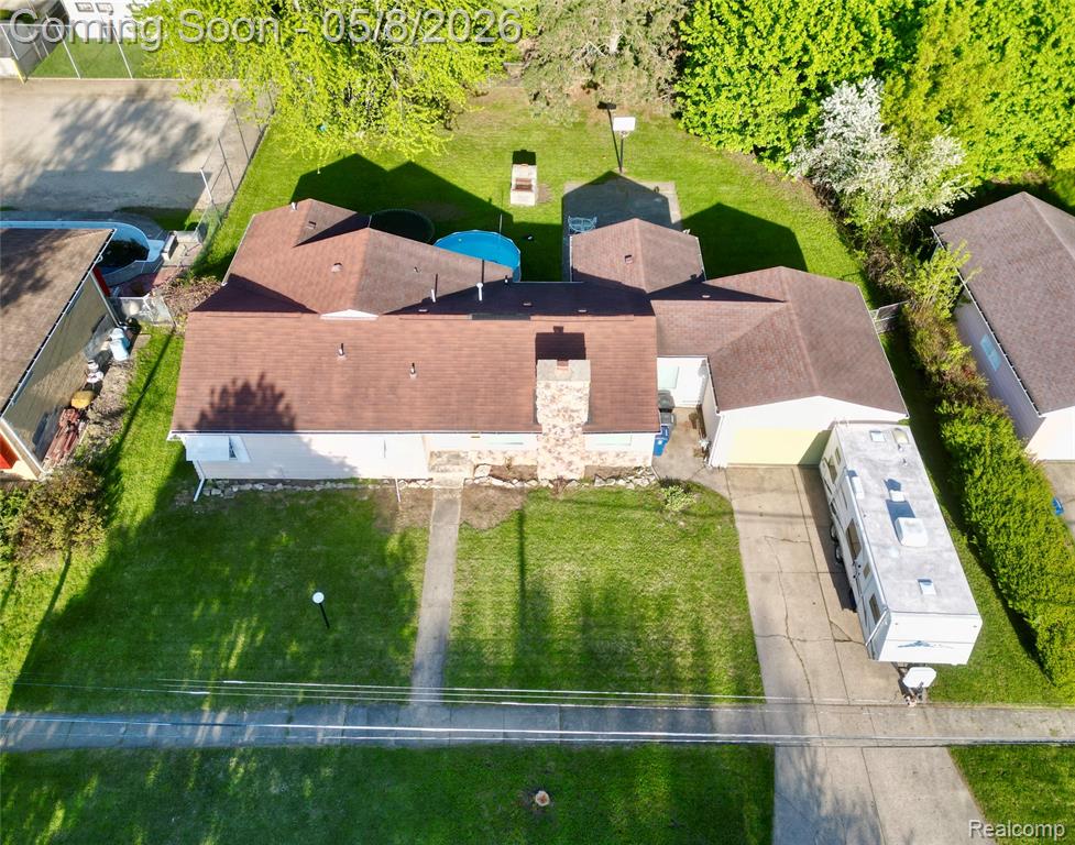 1930 Chelan Street E, Flint, MI 48503 — Photo 2