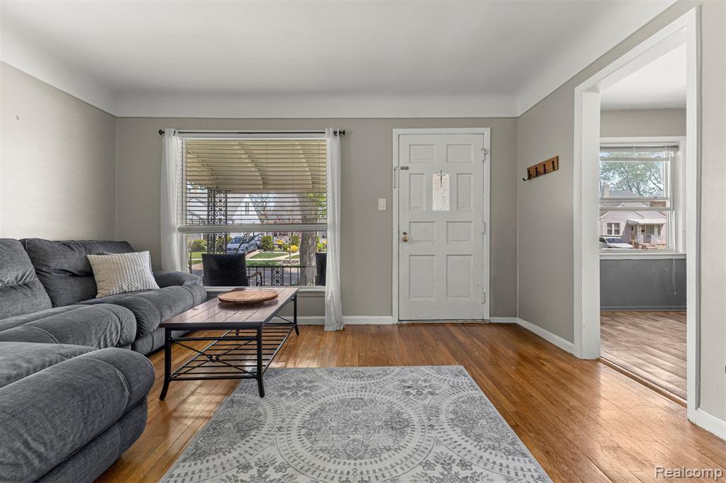 2119 White Avenue, Lincoln Park, MI 48146 — Photo 6