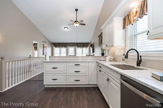 3579 Wedgewood Drive, Lapeer, MI 48446 — Photo 4