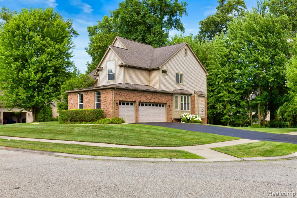 5634 Plantation Drive, Commerce Twp, MI 48382 — Photo 46