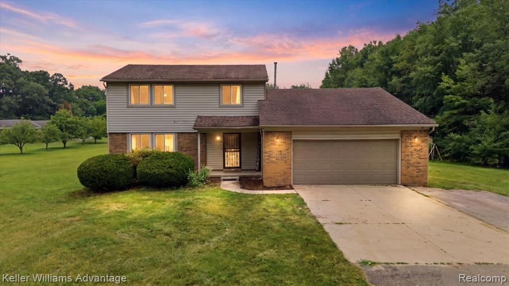 28205 Elwell Road, Belleville, MI 48111
