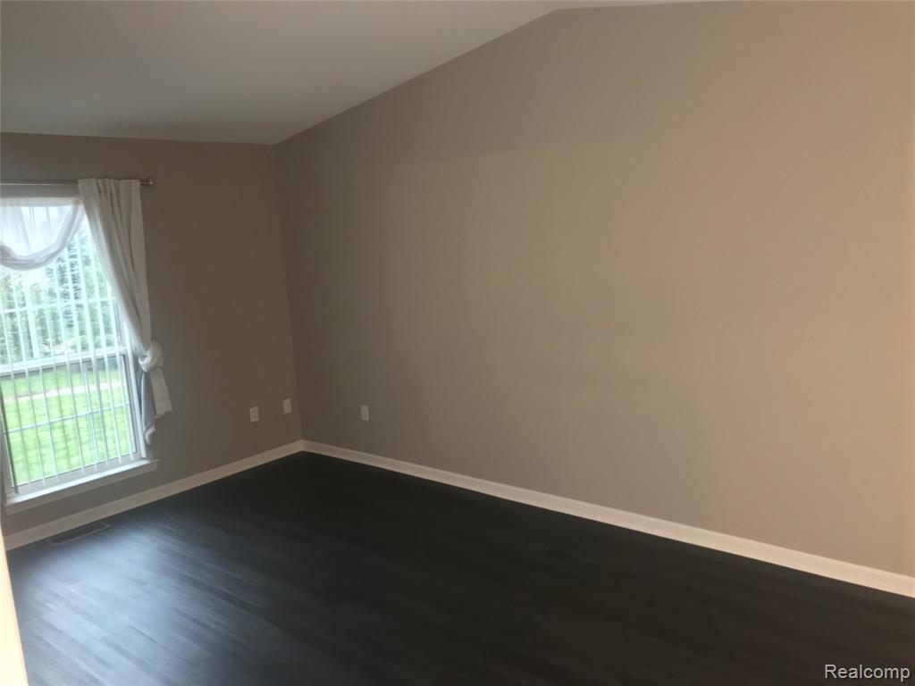 26210 Chesapeake Circle, Walled Lake, MI 48390 — Photo 21