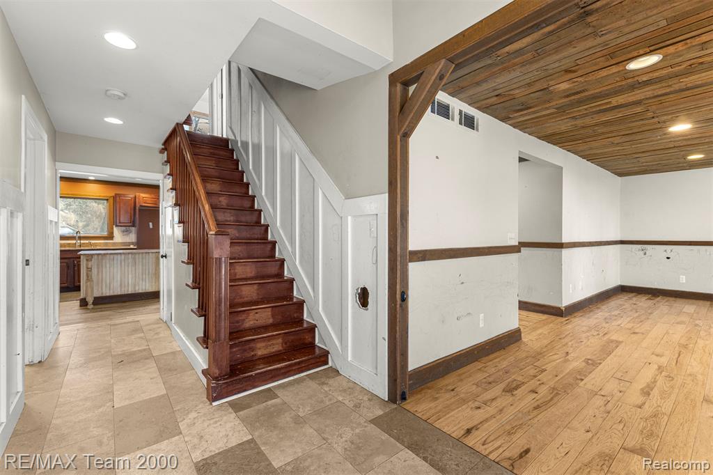 15615 Martinsville Road, Van Buren, MI 48111 — Photo 12