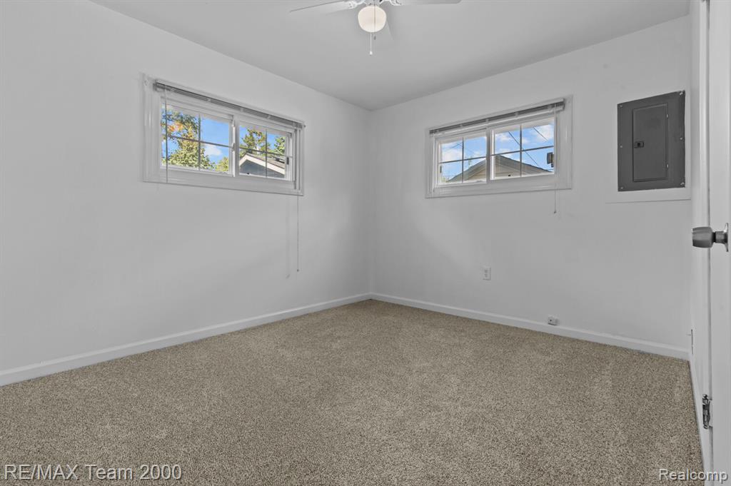 6363 McGuire Street, Taylor, MI 48180 — Photo 13