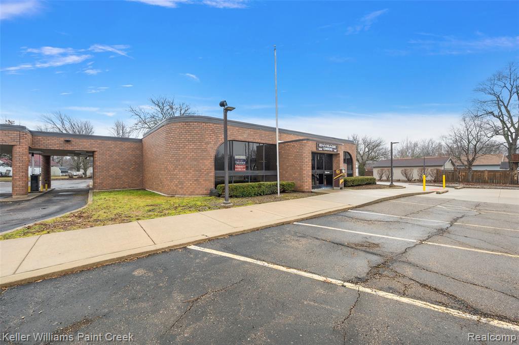 5510 Richfield Road, Flint, MI 48506 — Photo 8