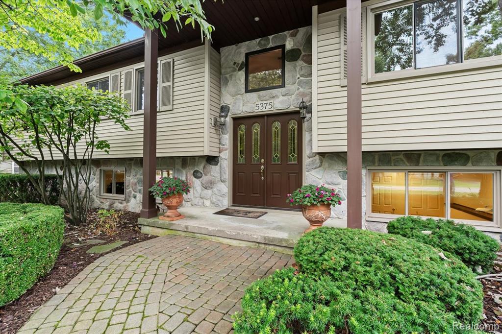 5375 Prentis Road, Waterford, MI 48327 — Photo 4