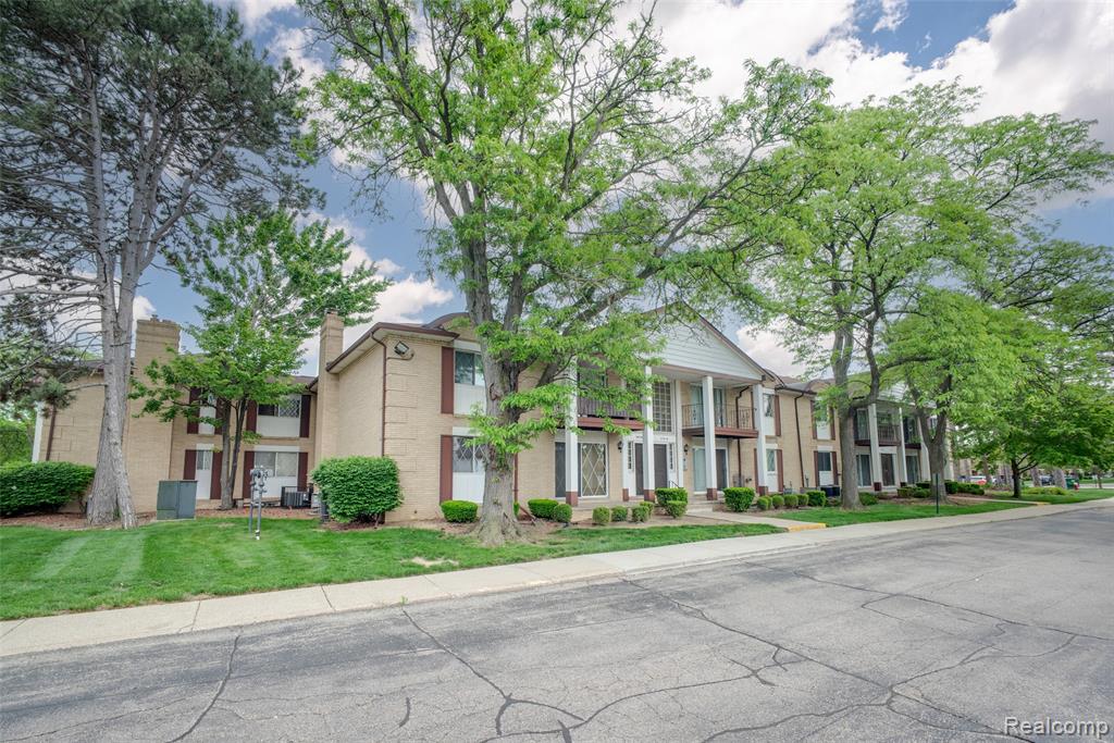 29200 Gloede Drive, 139, Warren, MI 48088 — Photo 20