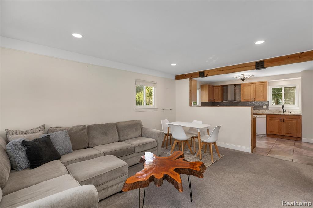 4953 Rioview Drive, Clarkston, MI — Photo 3