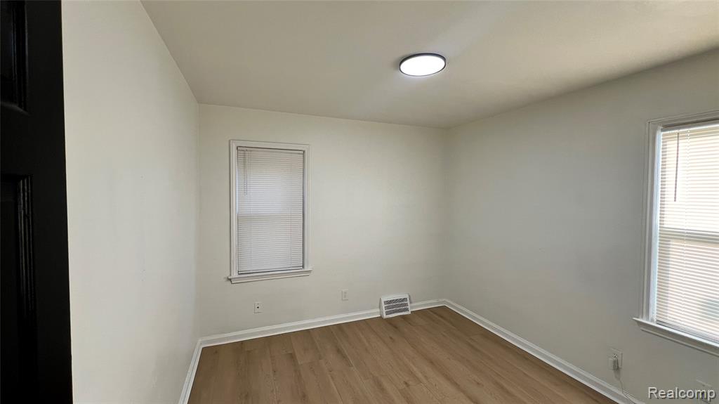 19546 Fairport Street, Detroit, MI 48205 — Photo 10