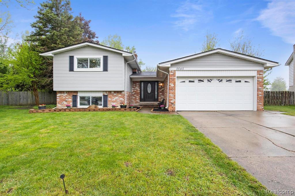 5645 WEDGEWOOD Road, Canton, MI 48187 — Photo 2