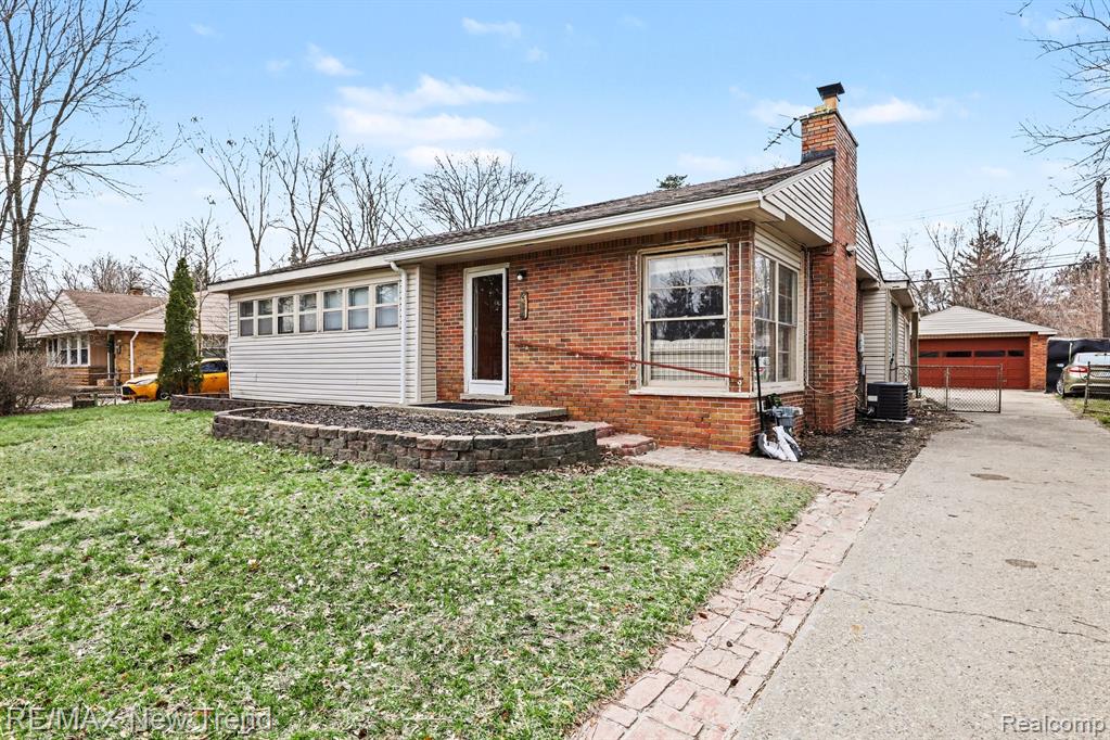 2174 Middlebelt Road, West Bloomfield, MI 48324 — Photo 3