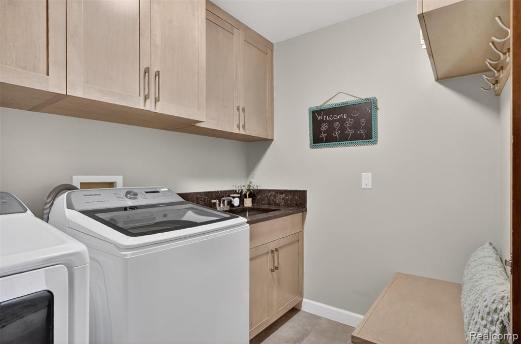 13749 Merrie Meadow Lane, South Lyon, MI 48178 — Photo 22