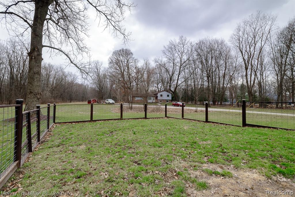 21775 Clemmons Court, Belleville, MI 48111 — Photo 33