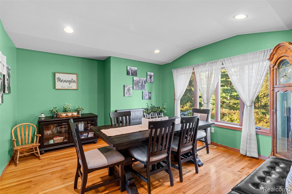 8460 Maurice Lane, Flushing, MI 48433 — Photo 12
