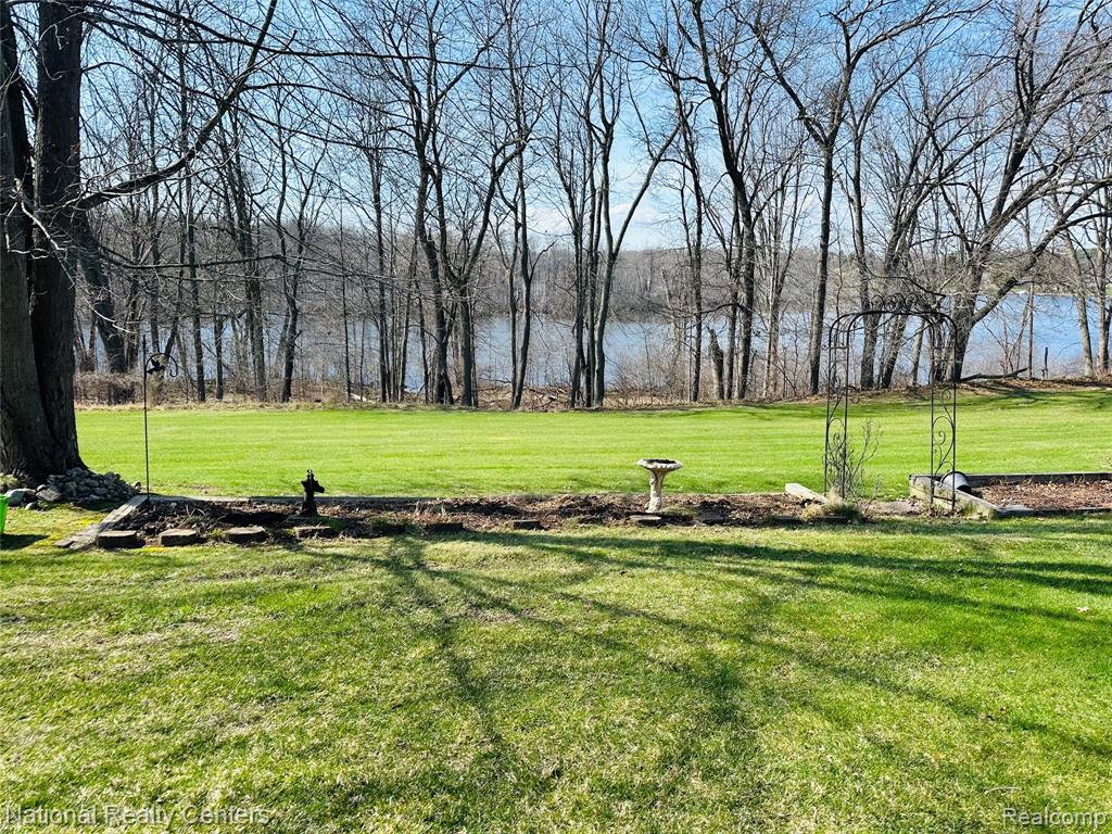 11783 Shenandoah Drive, 1, South Lyon, MI 48178 — Photo 2