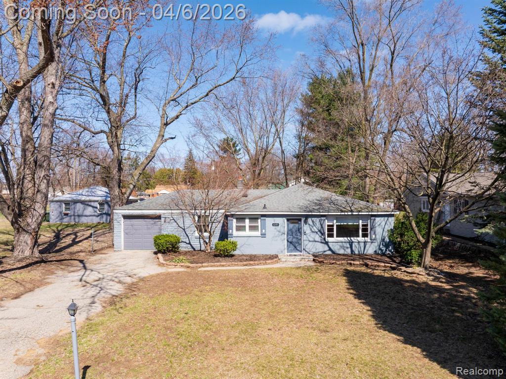 8283 Russell Street, Shelby Twp, MI 48317 — Photo 2