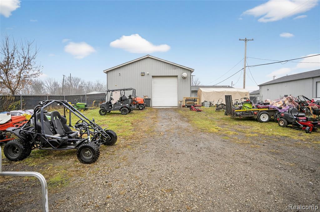 4057 Commerce Drive, Flushing, MI 48433 — Photo 27