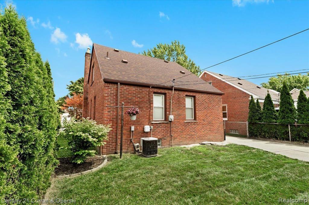 405 N LAFAYETTE Street, Dearborn, MI 48128 — Photo 7