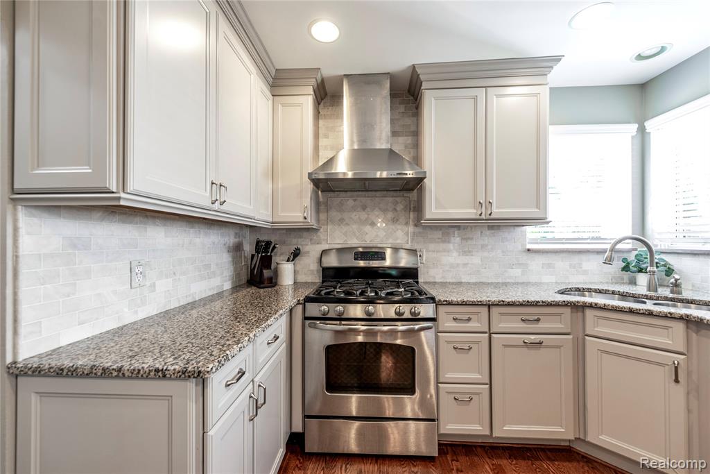 4121 Arlington Drive, Royal Oak, MI 48073 — Photo 4
