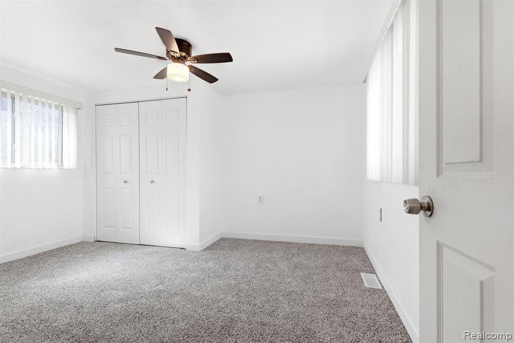 45208 Paris Drive, Belleville, MI 48111 — Photo 19