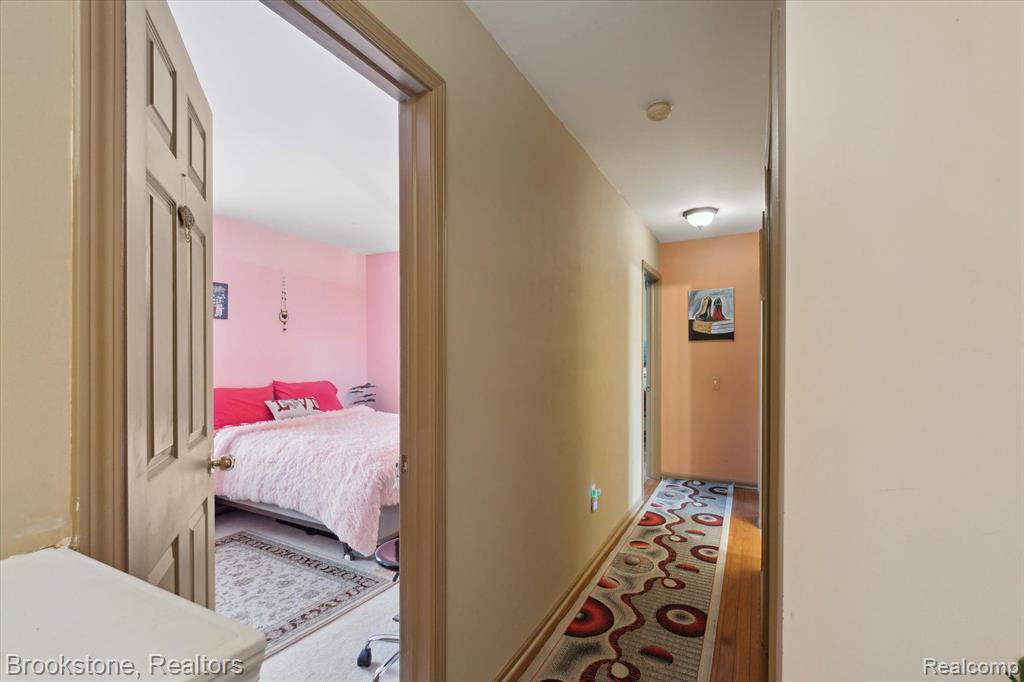 465 THORNRIDGE Drive, Rochester Hills, MI 48307 — Photo 25