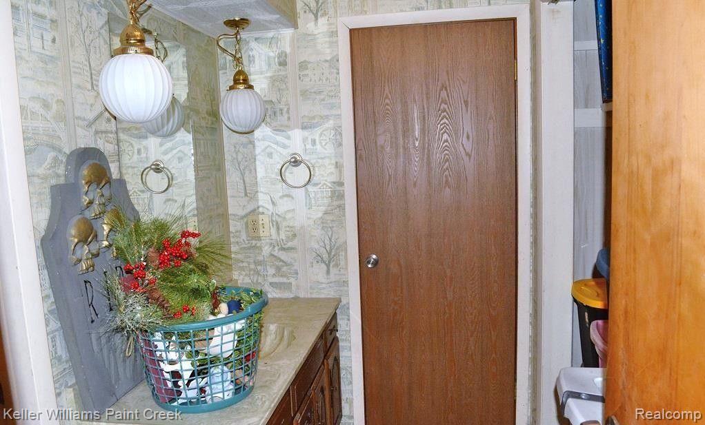 8036 N CLARE Avenue, Harrison, MI 48625 — Photo 25