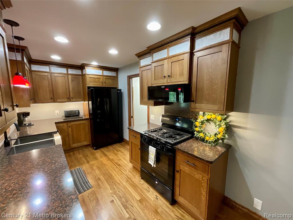 7094 Reid Road, Swartz Creek, MI 48473 — Photo 11