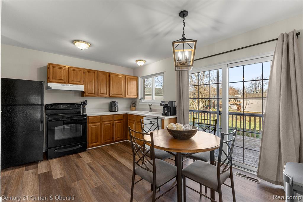 9939 Jackson Lane, Van Buren, MI 48111 — Photo 12